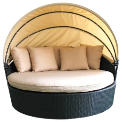 Orbit Day bed with cover