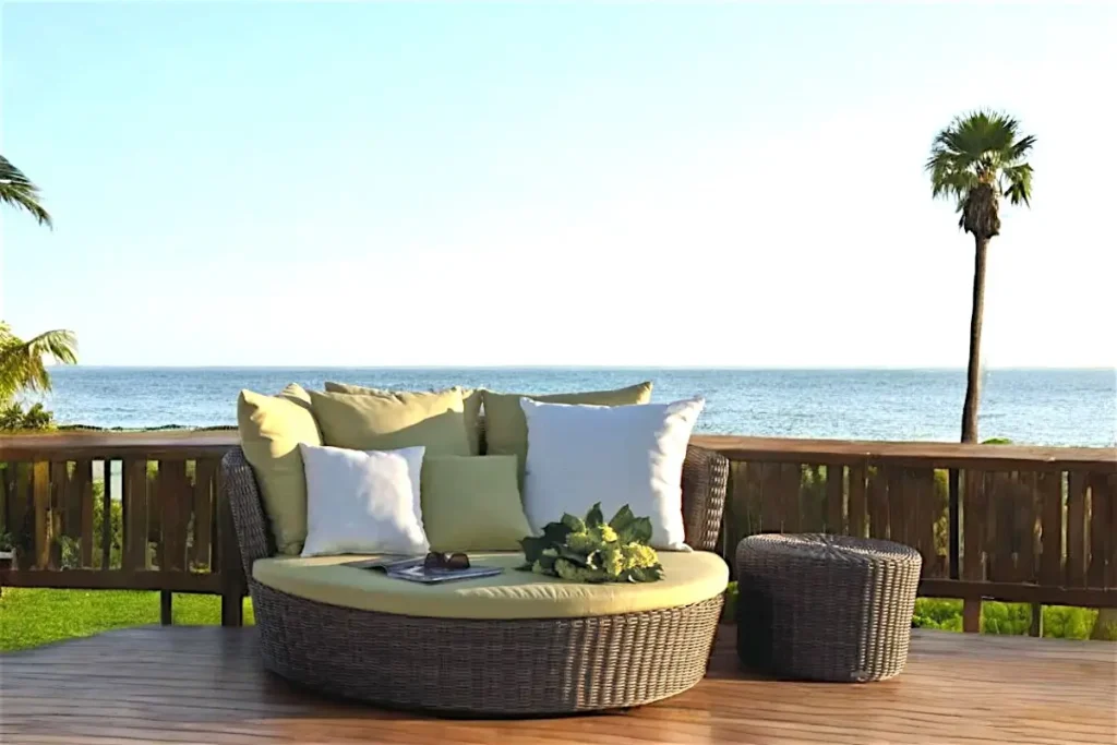 Luxury Outdoor Furniture in Delhi