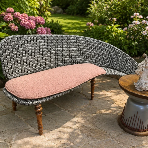 Curve Bench